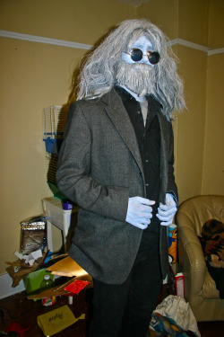 gentlemanotter:  My Simon Petricov costume, in all it’s glory