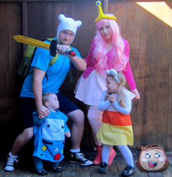 angelicafeliciano:    tinytangerines:  ♥ Our Adventure Time