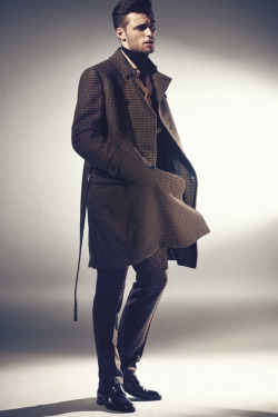 ianaitch:  Doppio giocoMagazine: GQ Italia #Oct 2012 Photography: