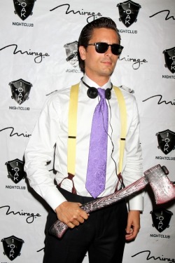 becketts: buzzfeed:  Scott Disick went as Patrick Bateman from