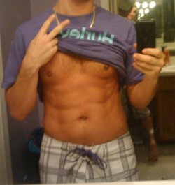 thecircumcisedmaleobsession:  34 year old straight guy from Jacksonville,