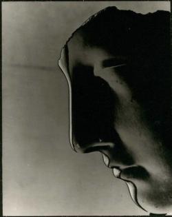 realityayslum: Erwin Blumenfeld - Profile of plaster cast, 1943.