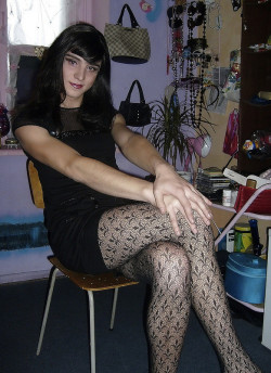 young-pretty-doomed:  Love those stockings