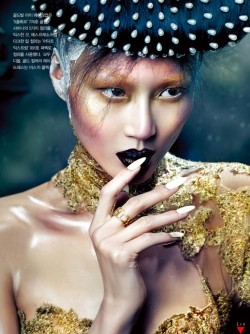 powderdoom:  Vogue Korea October 2012