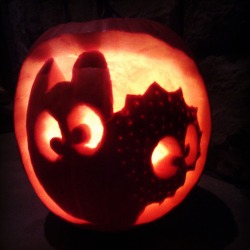 Baby Totoro & Kurosuke pumpkin I made. Happy Halloween, kitties.