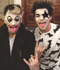 harrystylesdaily:  zouis → facepaint 