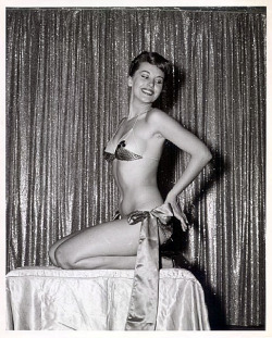  Jean Smyle   aka. “Venus The Body”.. Seen here, in her working clothes.. Venus, was yet another graduate of Lillian Hunt’s School For Strippers.. By the late 50’s, Venus would begin managing her very own 15-week “Stripping School”.. 