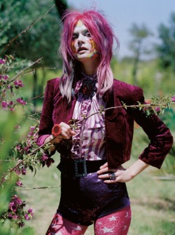 “Like Dreamers Do” Vogue UK December 2012 Malgosia