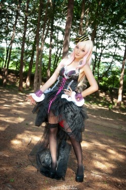 cosplaygirl:  Character: Sheryl Nome Anime/Manga series: Macross