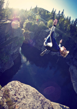 3gotistic:  “Cliff Jump” by Emil Eriksson