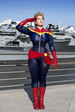 bellechere:  This one’s for you, NYC. Captain Marvel costume