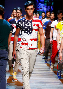 CoolModelSwag