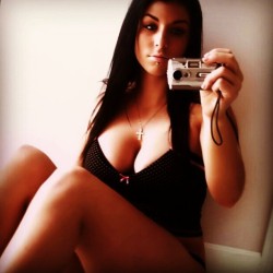 ienjoyvagina:  #mirrormonday #tits #boobs #cleavage #selfshot