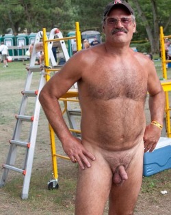 hotandolder:  Great daddy 