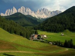 Note to self: Add the Dolomites in Italy to my travel bucket list