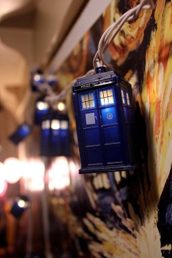 doctorwho:  TARDIS string lights inthelandofmordorwhereshadowslie: