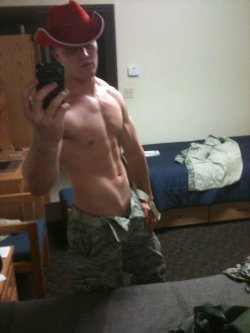 guyprime:  usmcjock:  No matter how hot a dude looks in his uniform,