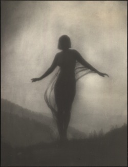 liquidnight:  Anne Brigman The Breeze, circa 1910 Gelatin silver