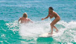 xxxelasolympicgames:  Surfing surfchicks:  http://www.surfchicks.tumblr.com