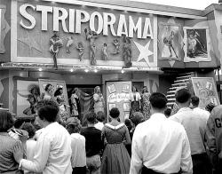 Large crowds at the ‘56 edition of the 'Canadian National