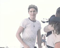 nialler:  Niall after a fan touched his bum on the ellen show.