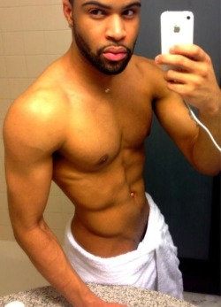 butchie4ever:  Brown Skin… (via Guys with iPhones) 