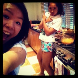 Bitches be in the  #kitchen #makingfood @locgnativ