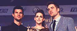 stewartpattinsons:  the Twifecta’s last premiere for the Twilight