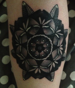 fuckyeahtattoos:  My floral mandala by Ralph Corona at Code of