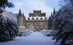 bluepueblo:  Snow Castle, Inveraray, Scotland photo via ensphere