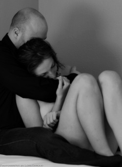 submissivelily:  Safe…. Image © LordShroud  mmm yes Daddy