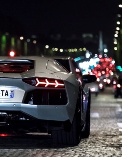 everythingandsome:  Lamborghini Aventador LP-700-4 