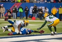 never-sated:  New York Giants 38 - 10 Green Bay Packers It sure