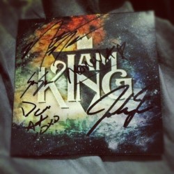 skiibr0:  I got I Am King’s EP signed by the whole band(‘: