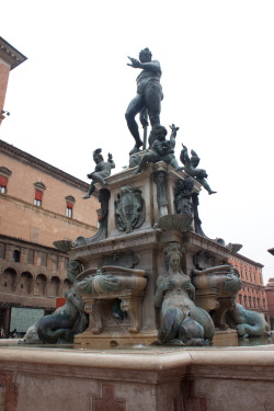 gemtrem:  Bologna After a Saturday in San Gimignano we got the