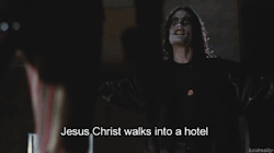 infamususedtoloveher:  death-vultures:  The Crow (1994) !!! 