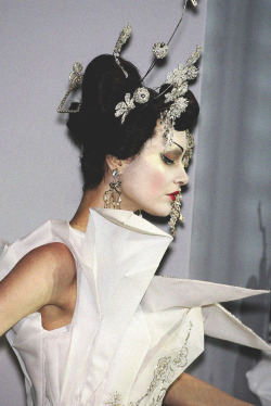 somethingvain:  christian dior haute couture s/s 2007, shalom