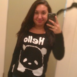 annyssa-mallory:  Day 28: Mirror pic #novemberphotochallenge #lovethisshirt #cutepanda #dressingroom