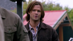castiel-winchesterr:  So I was making gifs and accidently paused