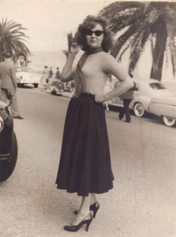 chickennuggetprincessxo:  jeanarthur:Susan Hayward at Cannes