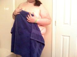 ussbbw:  “I’ve always struggled with accepting my backside.