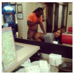 ratchetmess:  Meanwhile in a waffle house near you 