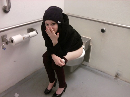 xgarbagekittyx:  Rest stop bathroom.Â  Pooping.Â  holla xx  hot :)