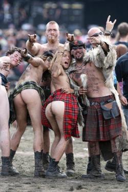 manwinks:  Kilts http://www.manwink.com/item/36266 