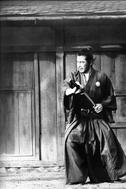 toshiromifunes:  Toshiro Mifune in Yojimbo (1961) 