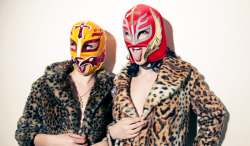 wrestlem4nia:  Sin Cara & Rey Mysterio set to debut new look.