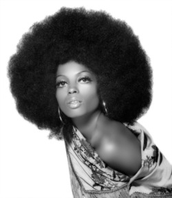 Diana Ross in the late 1960s … now THAT’S an Afro! 