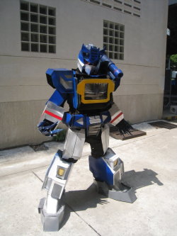 gokuma:  angelophile:  My Soundwave Cosplay by ~Darkgodmaru on