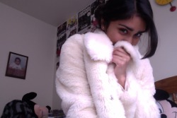 ayame-sama:  I love my faux fur so much :3