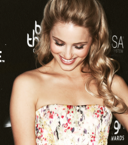 mazerunners-deactivated20140809:  3/50 lovely pictures of Dianna